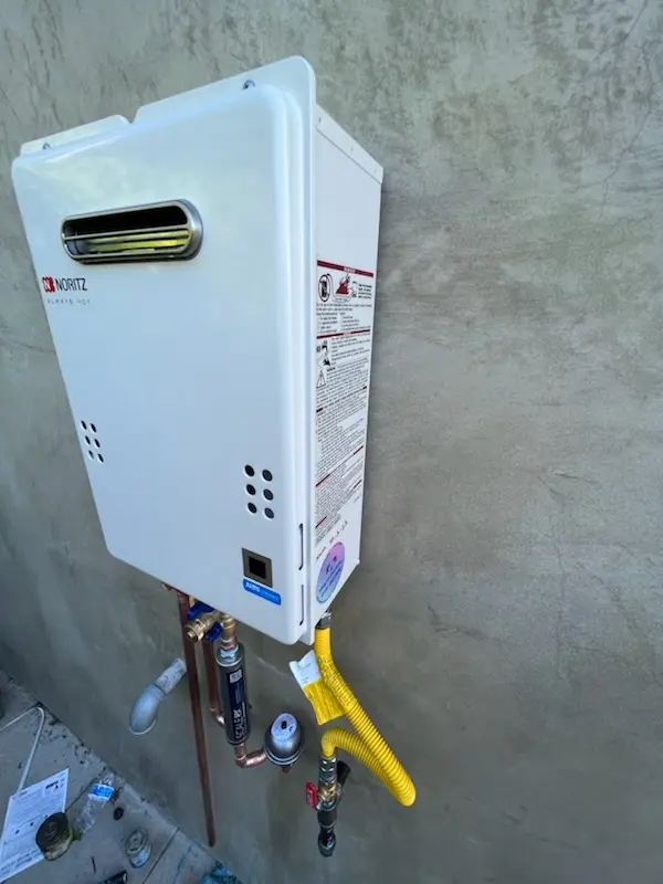 Tankless water heater installation for Sugarland homes